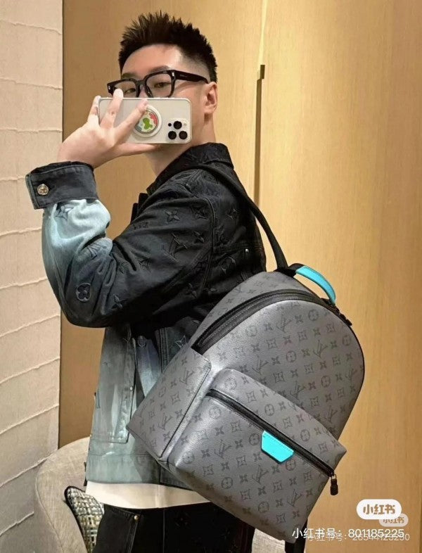 LOUIS VUITTION MONOGRAM UNISEX BACKPACK WITH OG BOX (Copy) Urban Classics Store