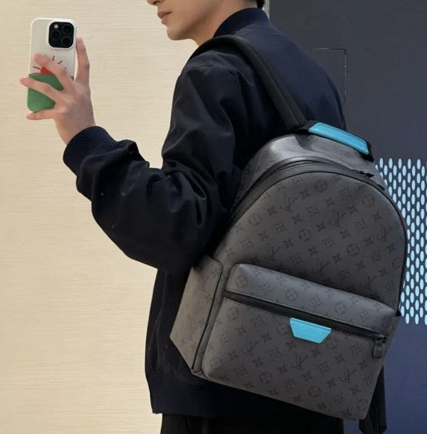 LOUIS VUITTION MONOGRAM UNISEX BACKPACK WITH OG BOX (Copy) Urban Classics Store