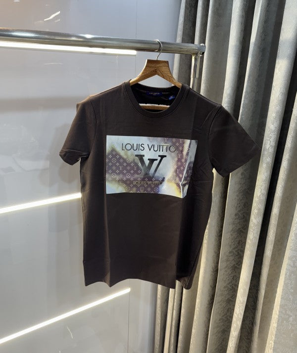 LOUIS VUITTON BROWN LOGO WORK IMPORTED T-SHIRT Urban Classics Store
