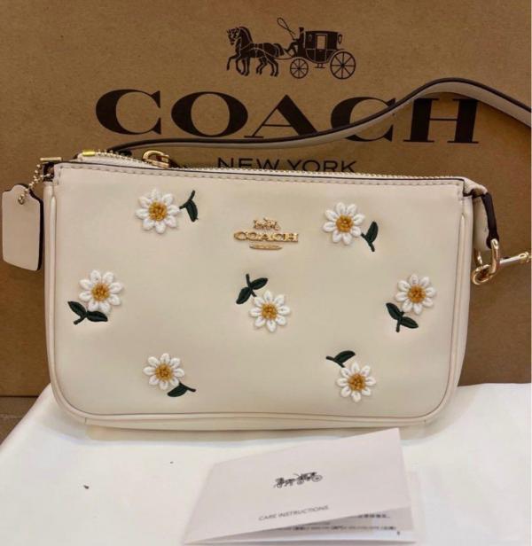 COACH NOLITA 18 (DAISY) BAG WITH OG BOX & CHAIN BELT Urban Classics Store