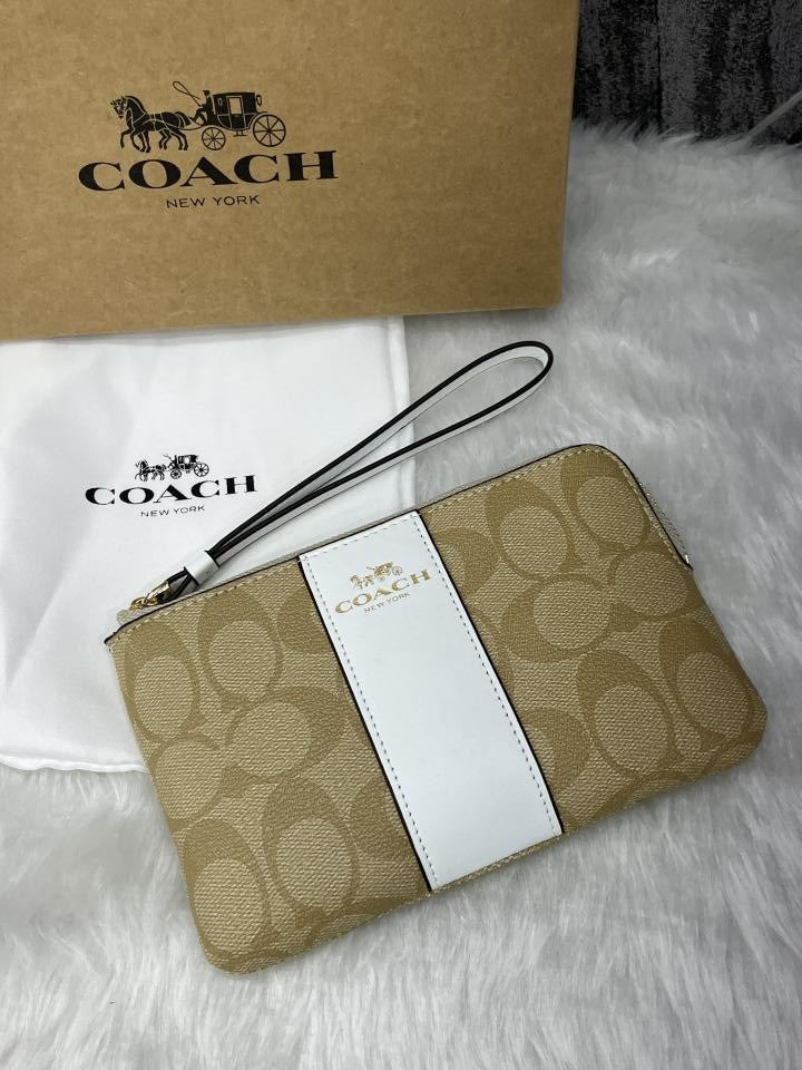 COACH W6 CORNER WRISTLET WHITE BROWN WITH OG BOX & DUST COVER Urban Classics Store