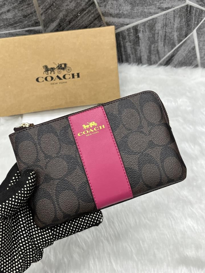 COACH W3 CORNER WRISTLET PINK BLACK WITH OG BOX & DUST COVER Urban Classics Store