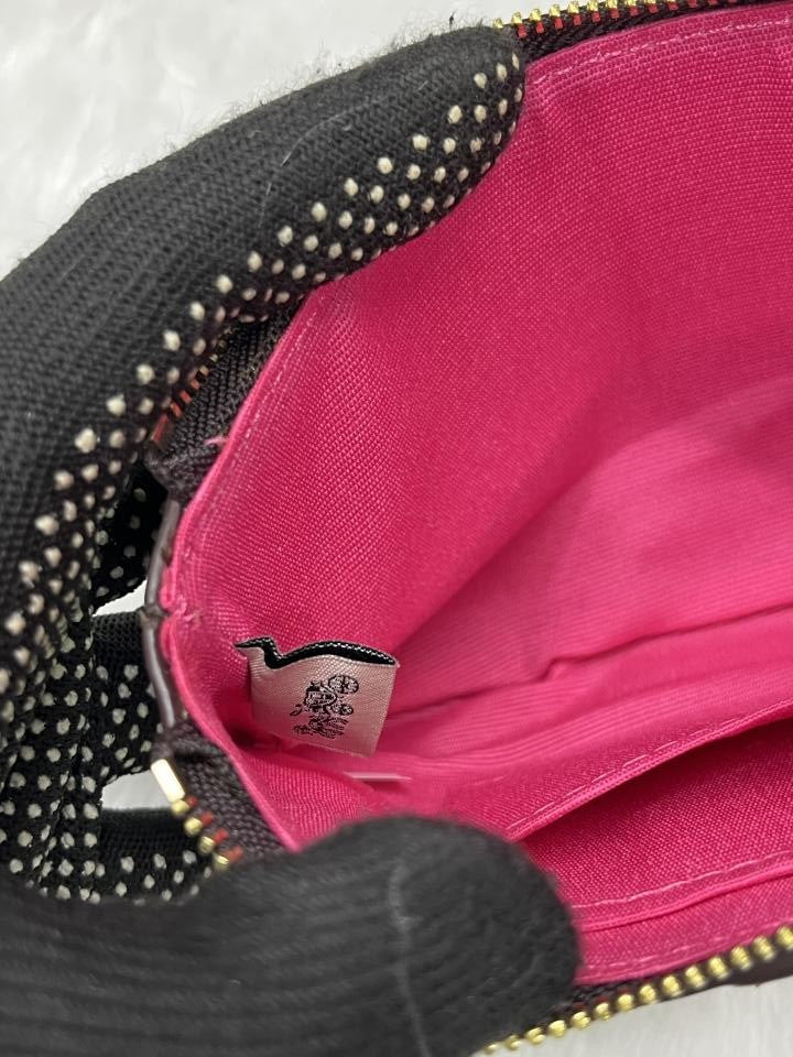 COACH W3 CORNER WRISTLET PINK BLACK WITH OG BOX & DUST COVER Urban Classics Store