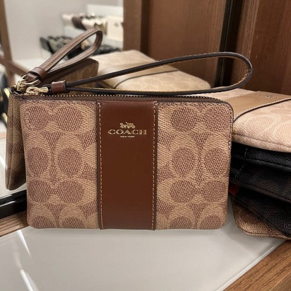 COACH W2 CORNER WRISTLET ALL BROWN WITH OG BOX & DUST COVER Urban Classics Store