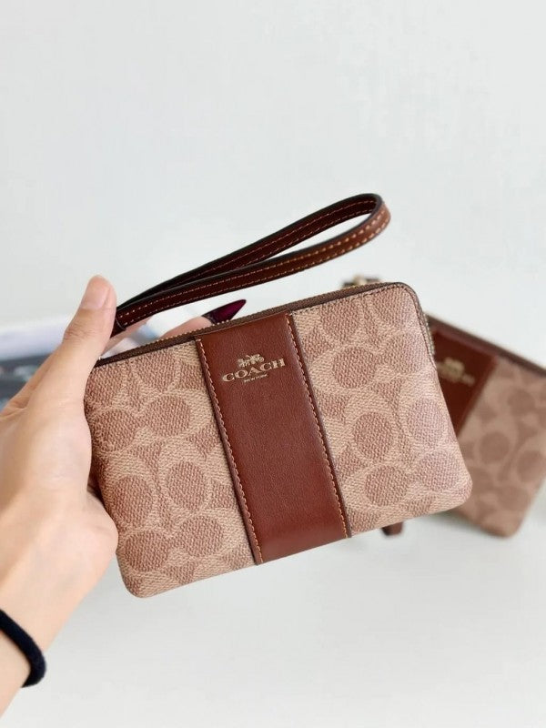 COACH W2 CORNER WRISTLET ALL BROWN WITH OG BOX & DUST COVER Urban Classics Store