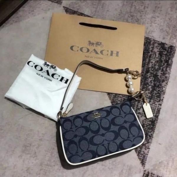 COACH NOLITA 19 (DENIM WHITE) BAG WITH OG BOX & CHAIN BELT Urban Classics Store