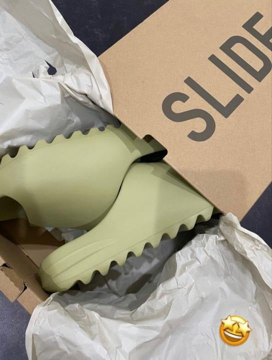 ADIDAS YEEZY GREEN SLIDES WITH ORIGINAL BOX Urban Classics Store