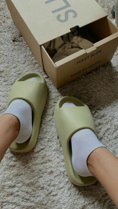 ADIDAS YEEZY GREEN SLIDES WITH ORIGINAL BOX Urban Classics Store