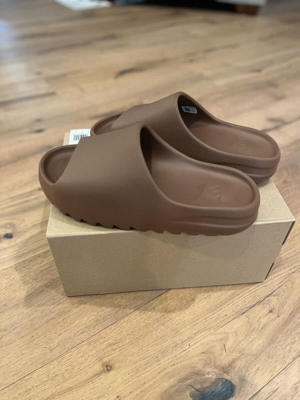 ADIDAS YEEZY BROWN SLIDES WITH ORIGINAL BOX Urban Classics Store