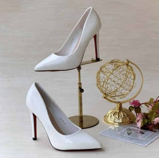 CHRISTIAN LOUBOUTIN HEELS WITH ORIGINAL BOX AND DUST COVER Urban Classics Store