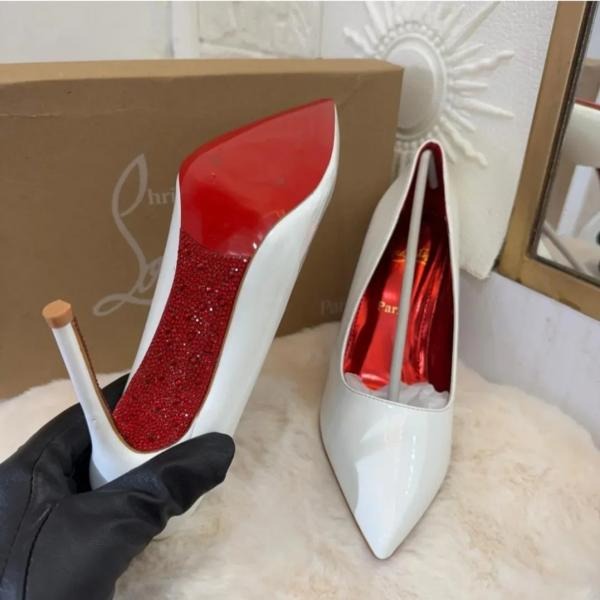 CHRISTIAN LOUBOUTIN HEELS WITH ORIGINAL BOX AND DUST COVER Urban Classics Store