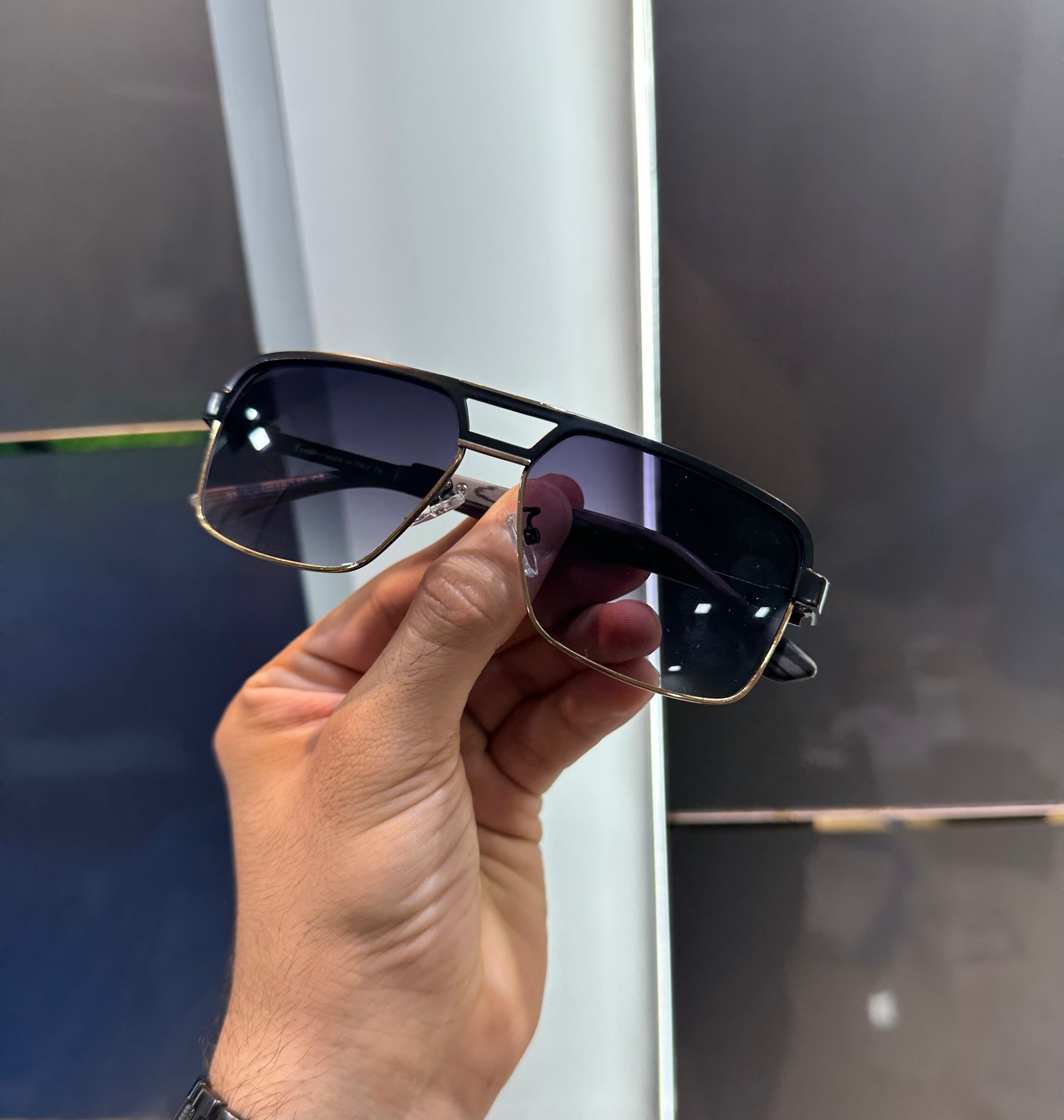 CARTIER STYLISH BLACK SUNGLASS WITH OG BOX Urban Classics Store