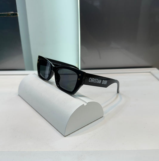 CHRISTIAN DIOR *GOGO BLACK* LUXURY SUNGLASS WITH OG KIT Urban Classics Store