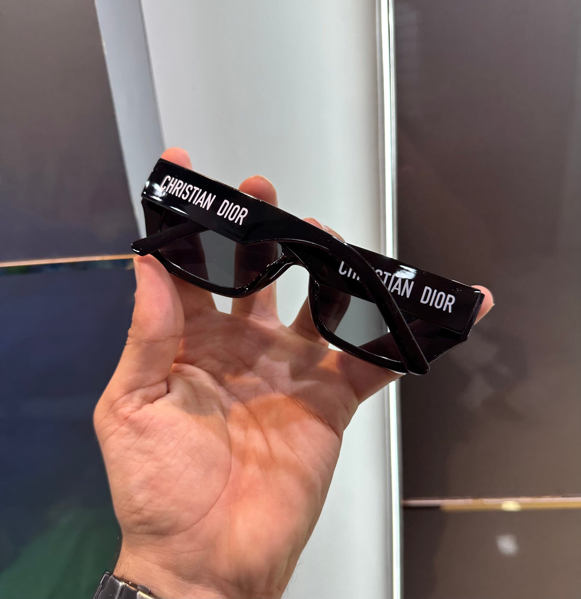 CHRISTIAN DIOR *GOGO BLACK* LUXURY SUNGLASS WITH OG KIT Urban Classics Store