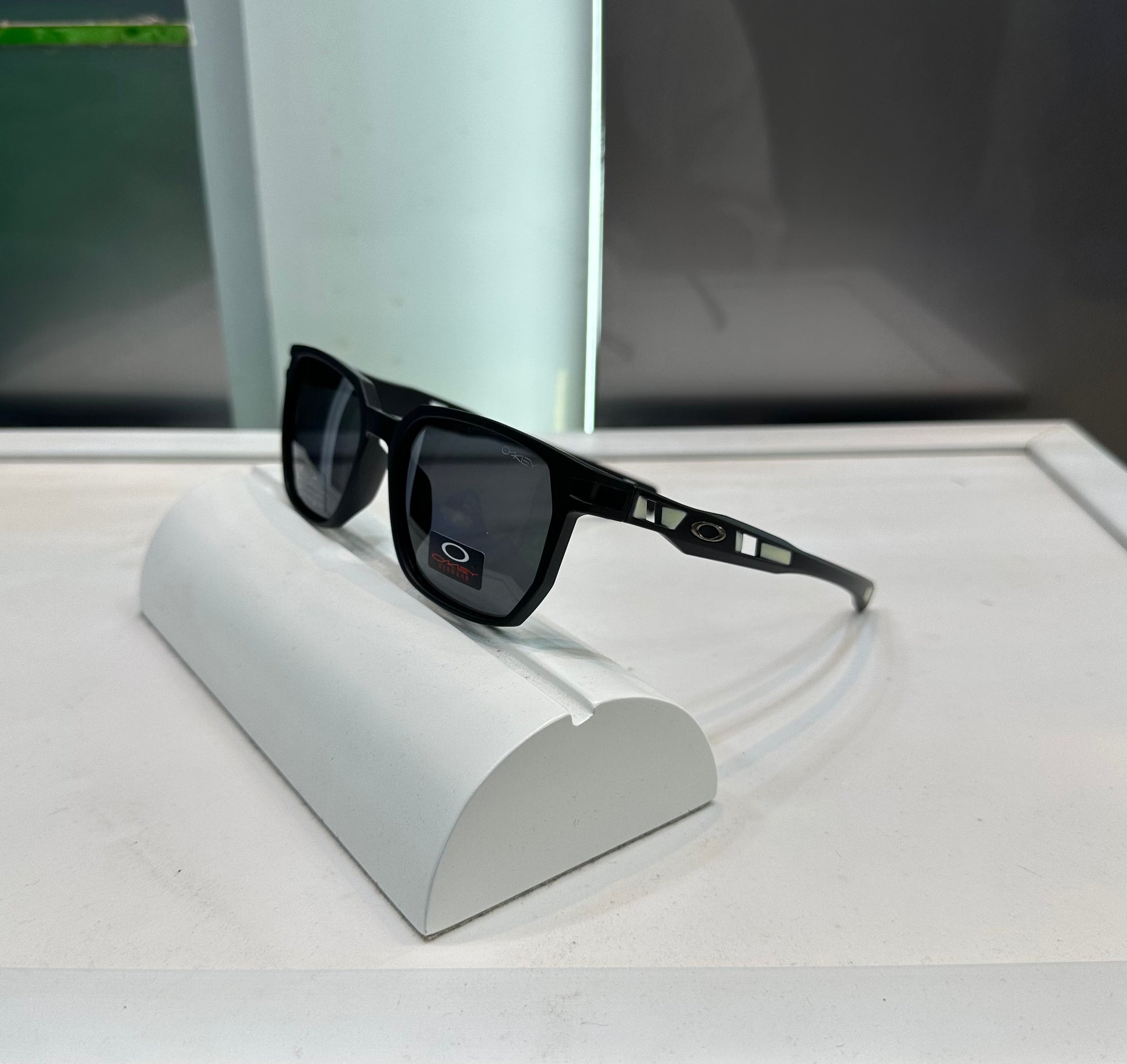 OAKLEY LEGEND BLACK FRAME (WHITE LASHES) SUNGLASSES WITH OG BOX Urban Classics Store