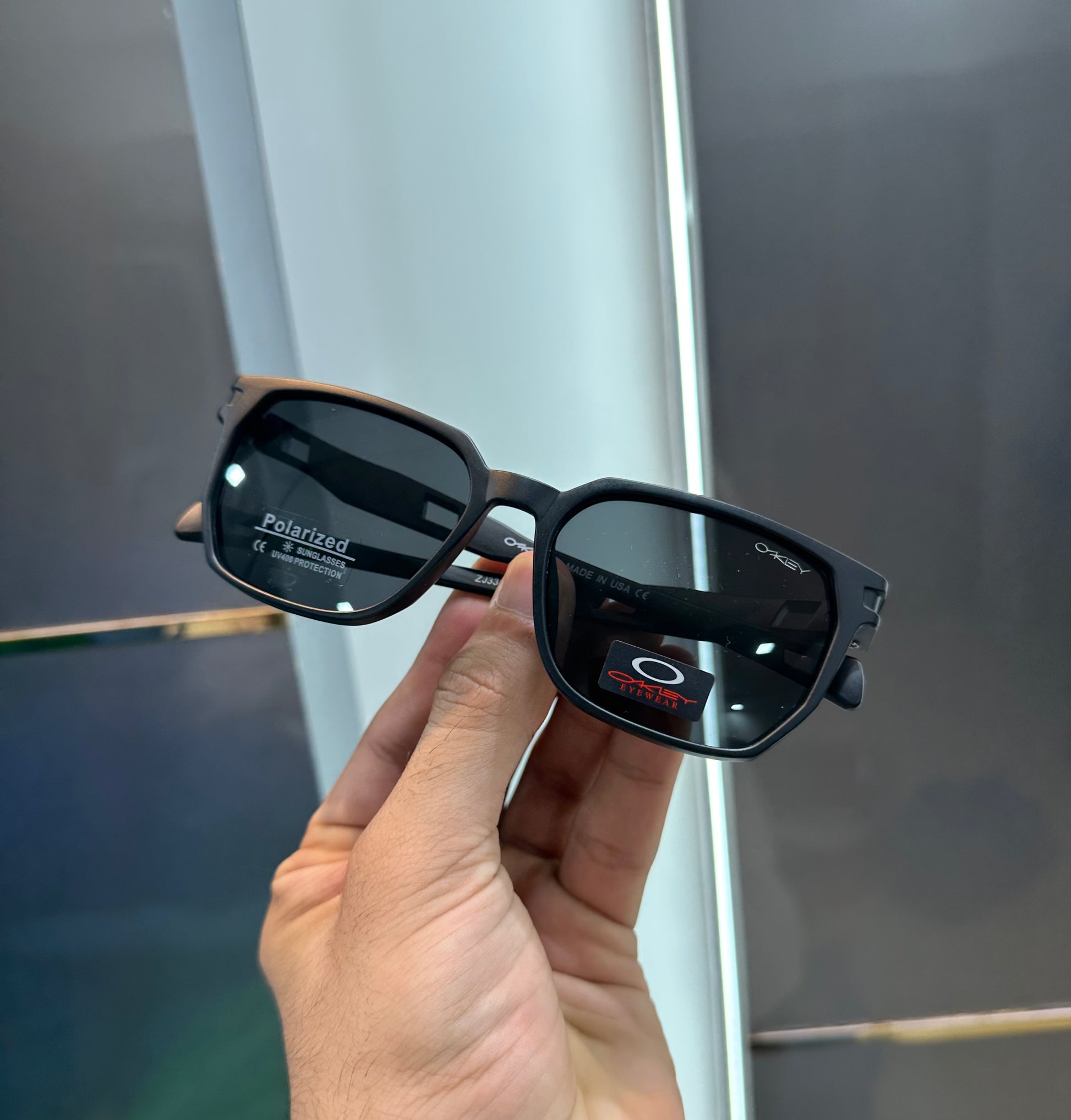 OAKLEY LEGEND BLACK FRAME (BLACK LASHES) SUNGLASSES WITH OG BOX Urban Classics Store