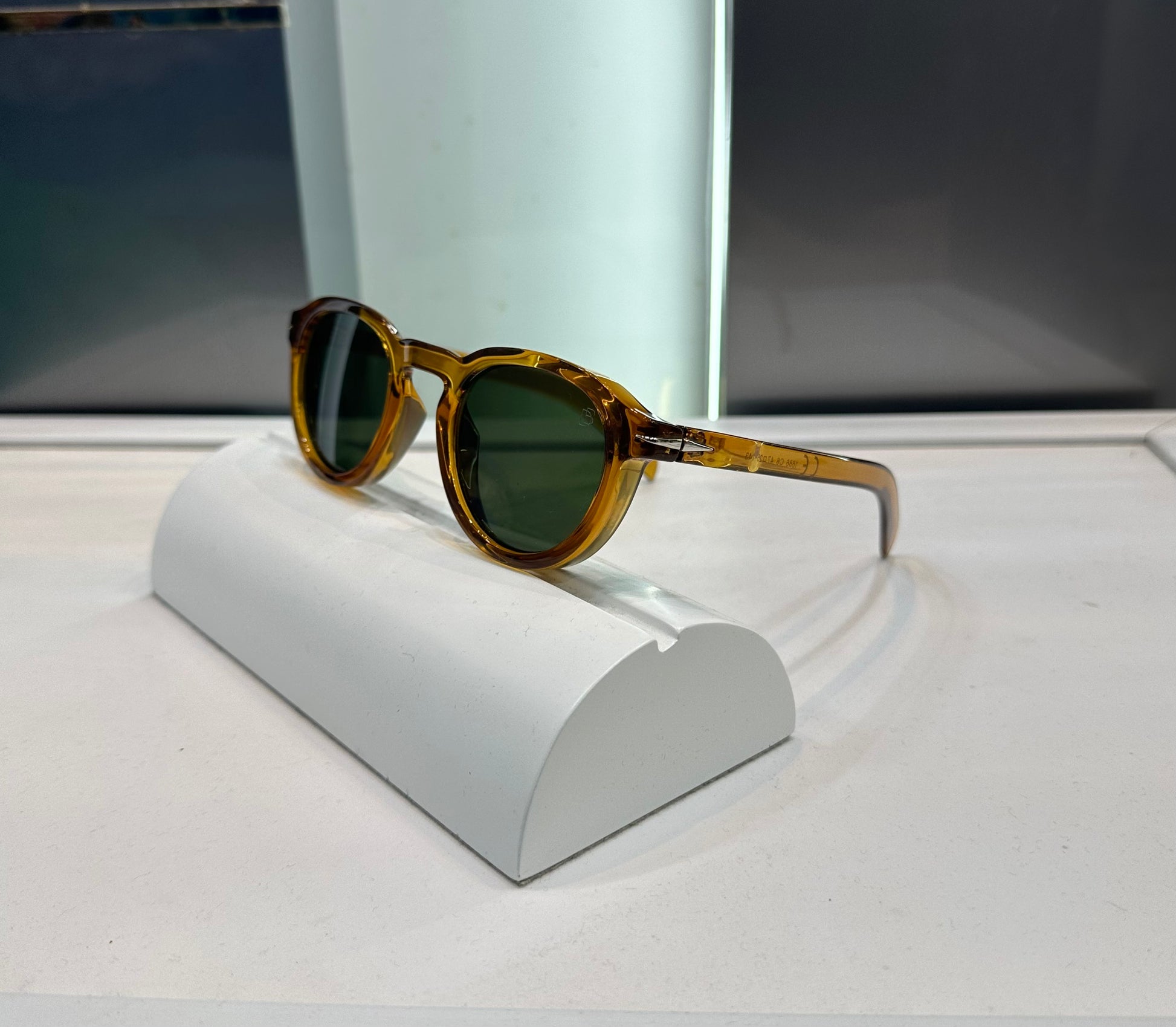 DAVID BECKHAM PREMIUM SUNGLASSES WITH OG BOX Urban Classics Store