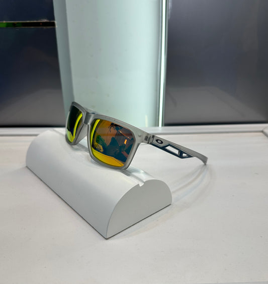 OAKLEY LEGEND SILVER FRAME *RAINBOW* SUNGLASSES WITH OG BOX Urban Classics Store