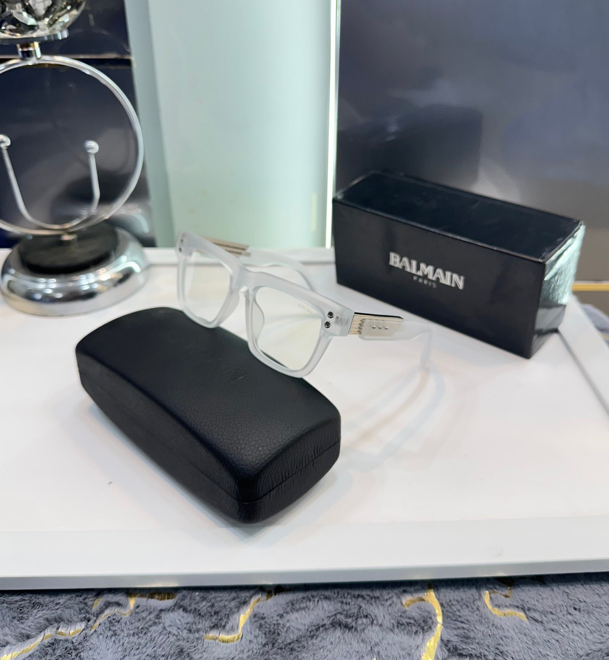 BALMAIN PARIS PREMIUM SUNGLASS WHITE WITH OG BOX Urban Classics Store