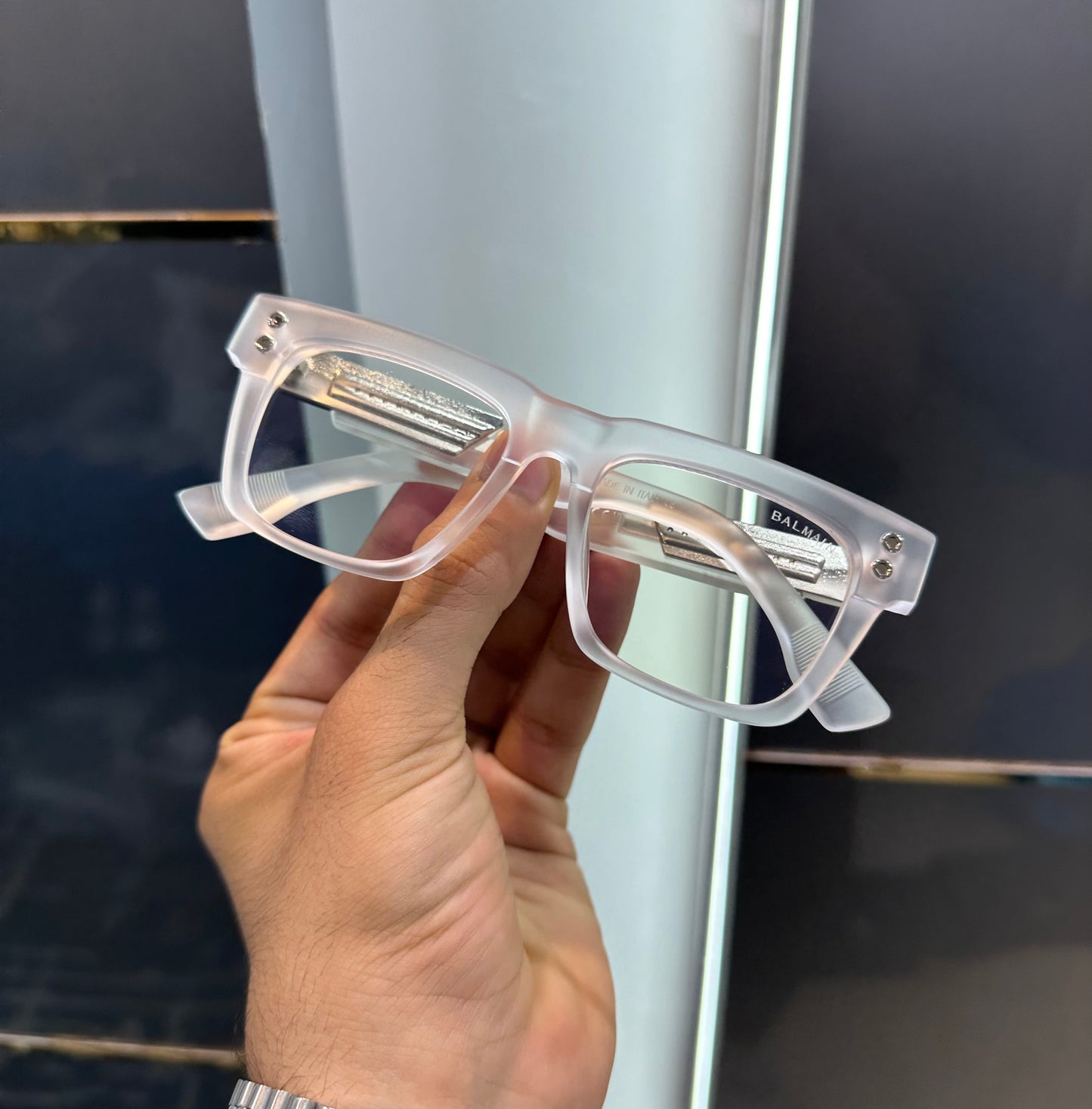 BALMAIN PARIS PREMIUM SUNGLASS WHITE WITH OG BOX Urban Classics Store