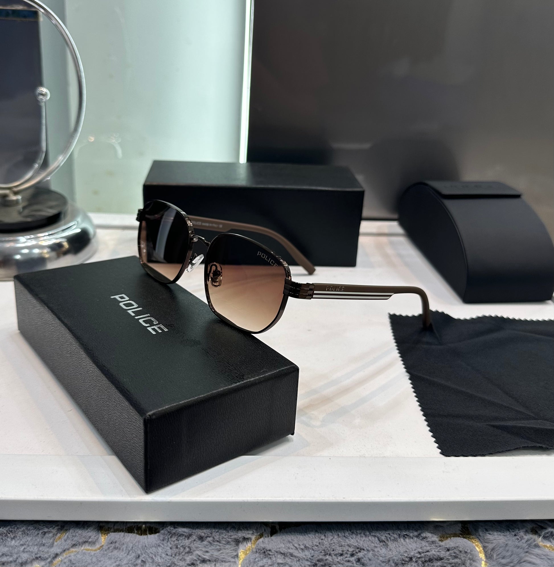 POLICE DESIGNER LUXURY SHADE  WITH OG BOX Urban Classics Store