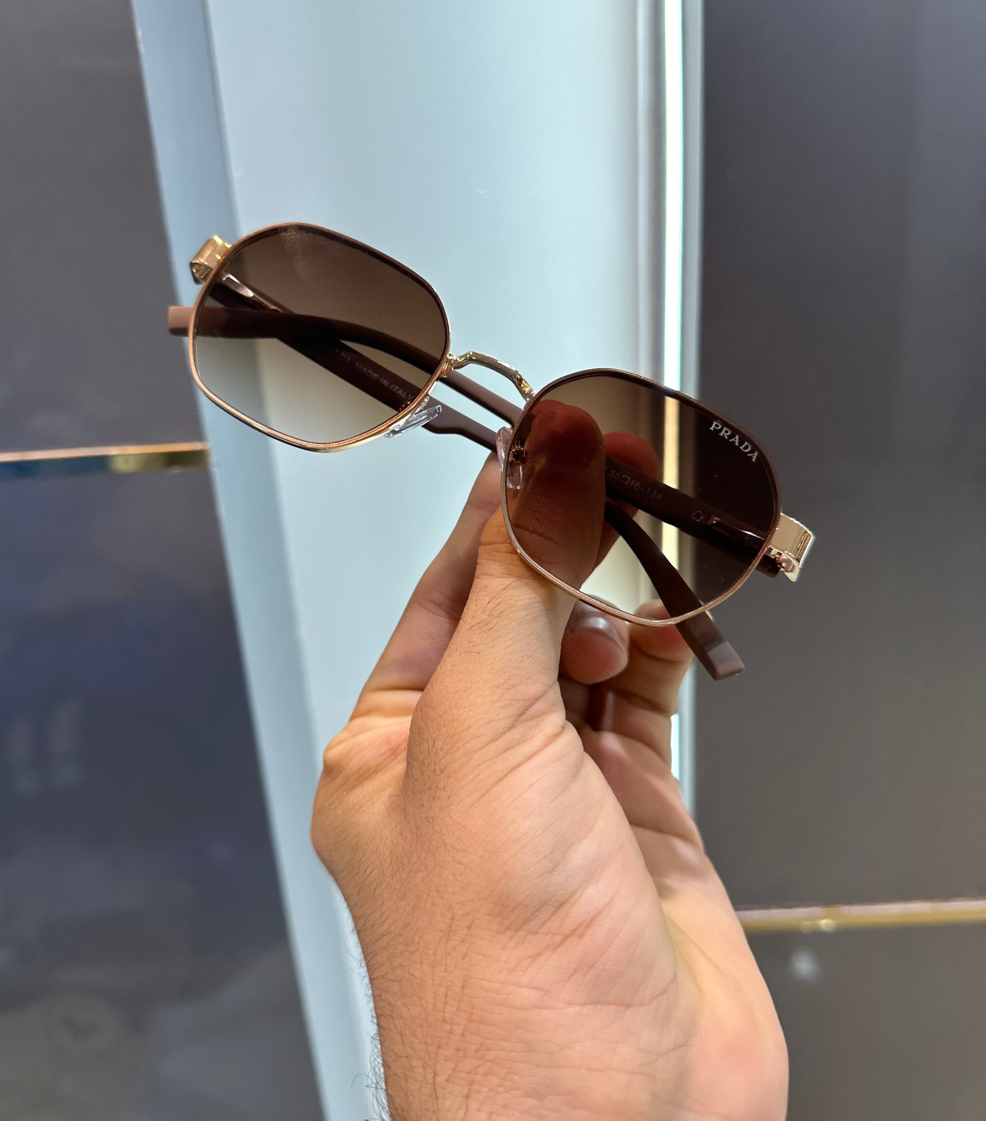 PRADA MILANO CLASSIC BROWN SUNGLASSES WITH OG BOX Urban Classics Store
