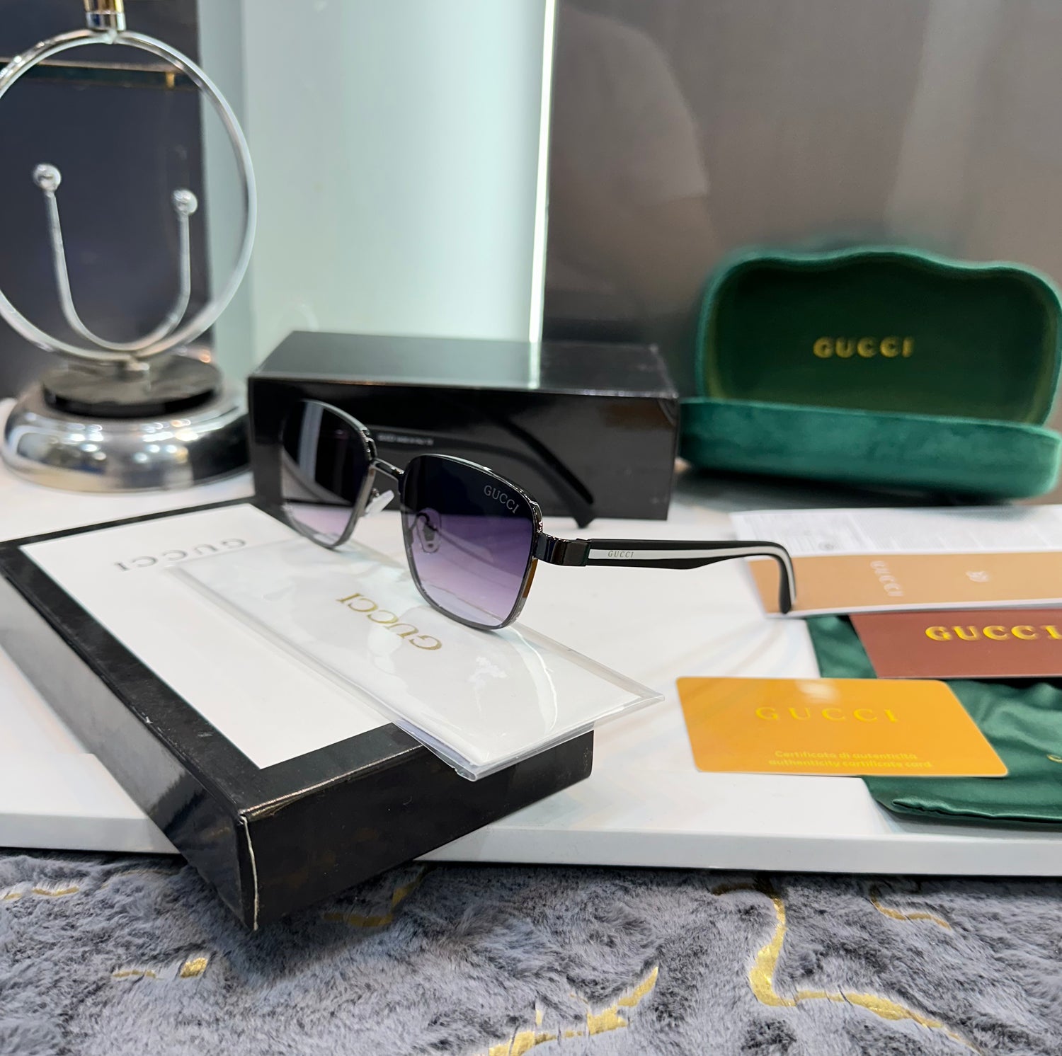 GUCCI CLASSY SUNGLASSES - BLACK WHITE WITH OG BOX (Copy) Urban Classics Store