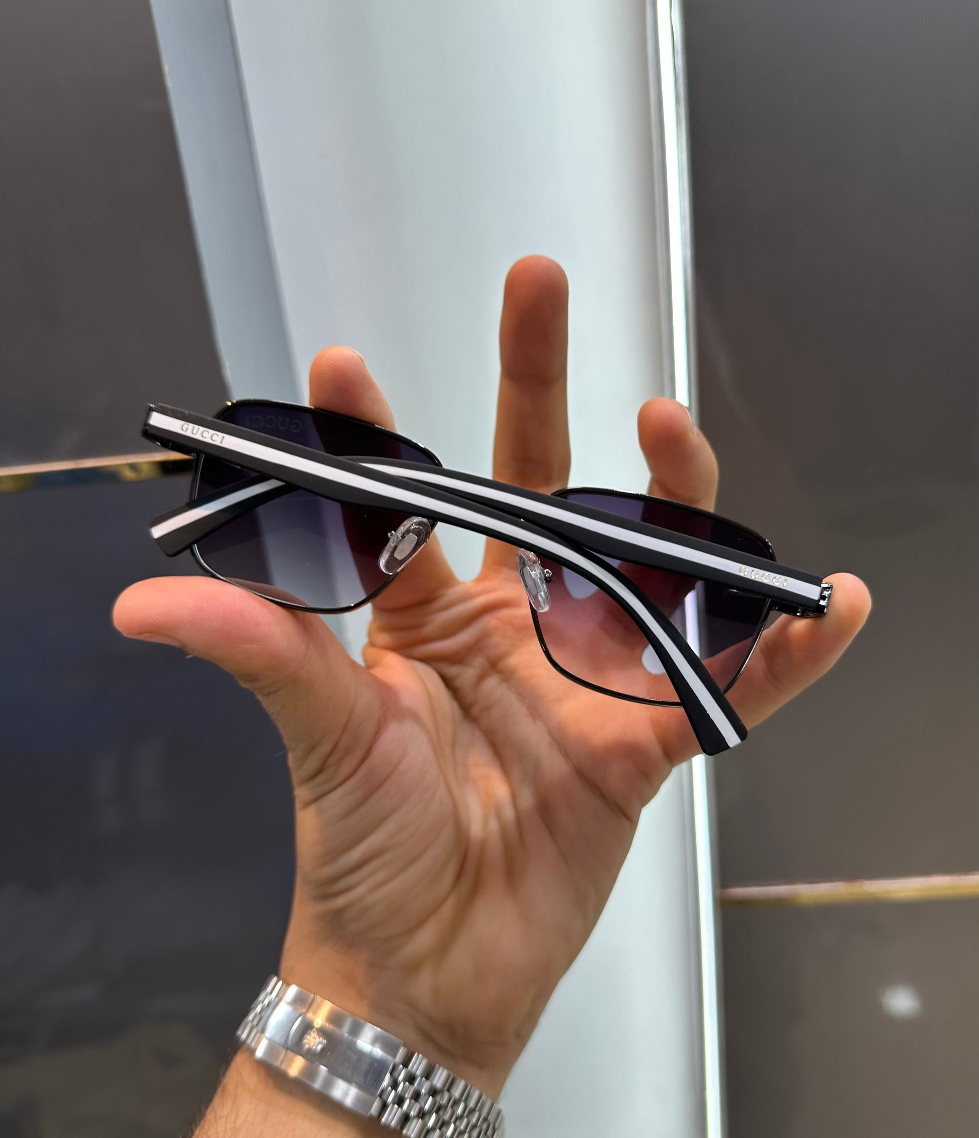 GUCCI CLASSY SUNGLASSES - BLACK WHITE WITH OG BOX (Copy) Urban Classics Store