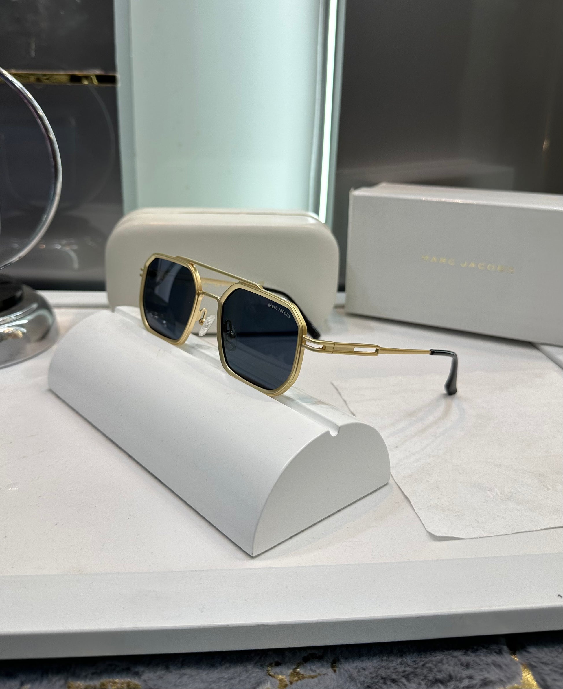 MARC JACOB # METALLIC GOLD EDITION # SUNGLASSES WITH OG BOX Urban Classics Store