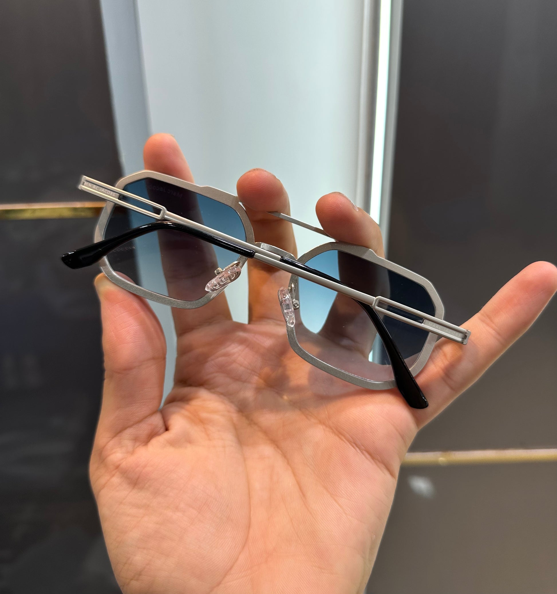 MARC JACOB SILVER BLUE PREMIUM SUNGLASSES WITH OG KIT Urban Classics Store