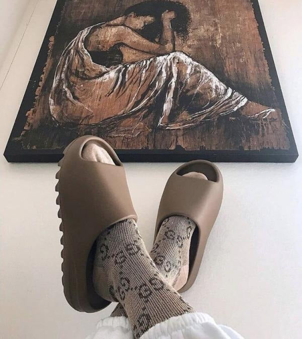ADIDAS YEEZY BROWN SLIDES WITH ORIGINAL BOX Urban Classics Store