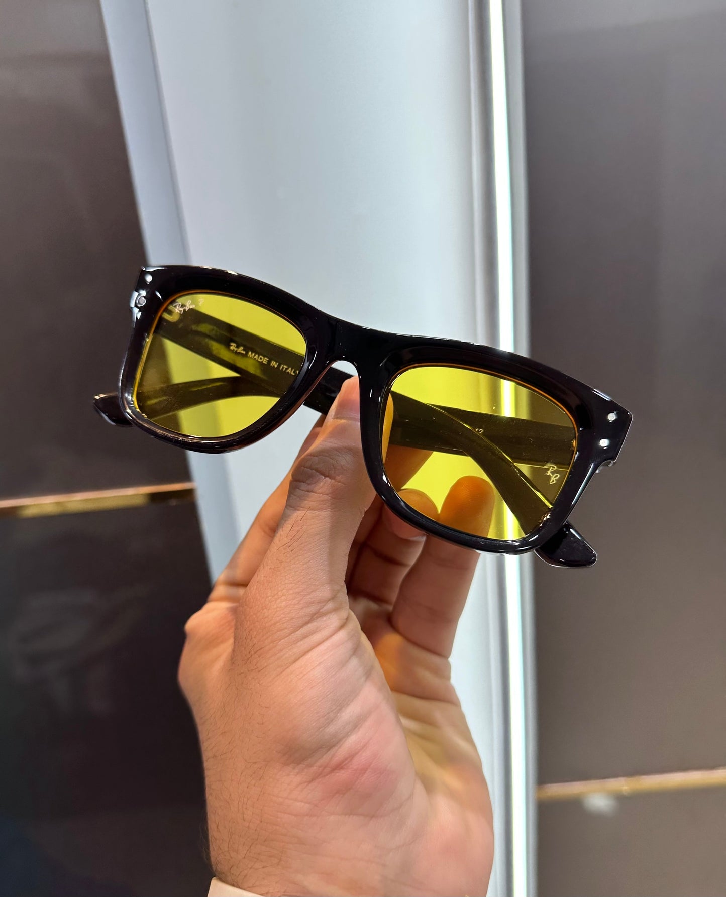 Ray Ban Black Yellow Reverse Limited Edition Luxury Sunglass With Original Packing Urban Classics Store