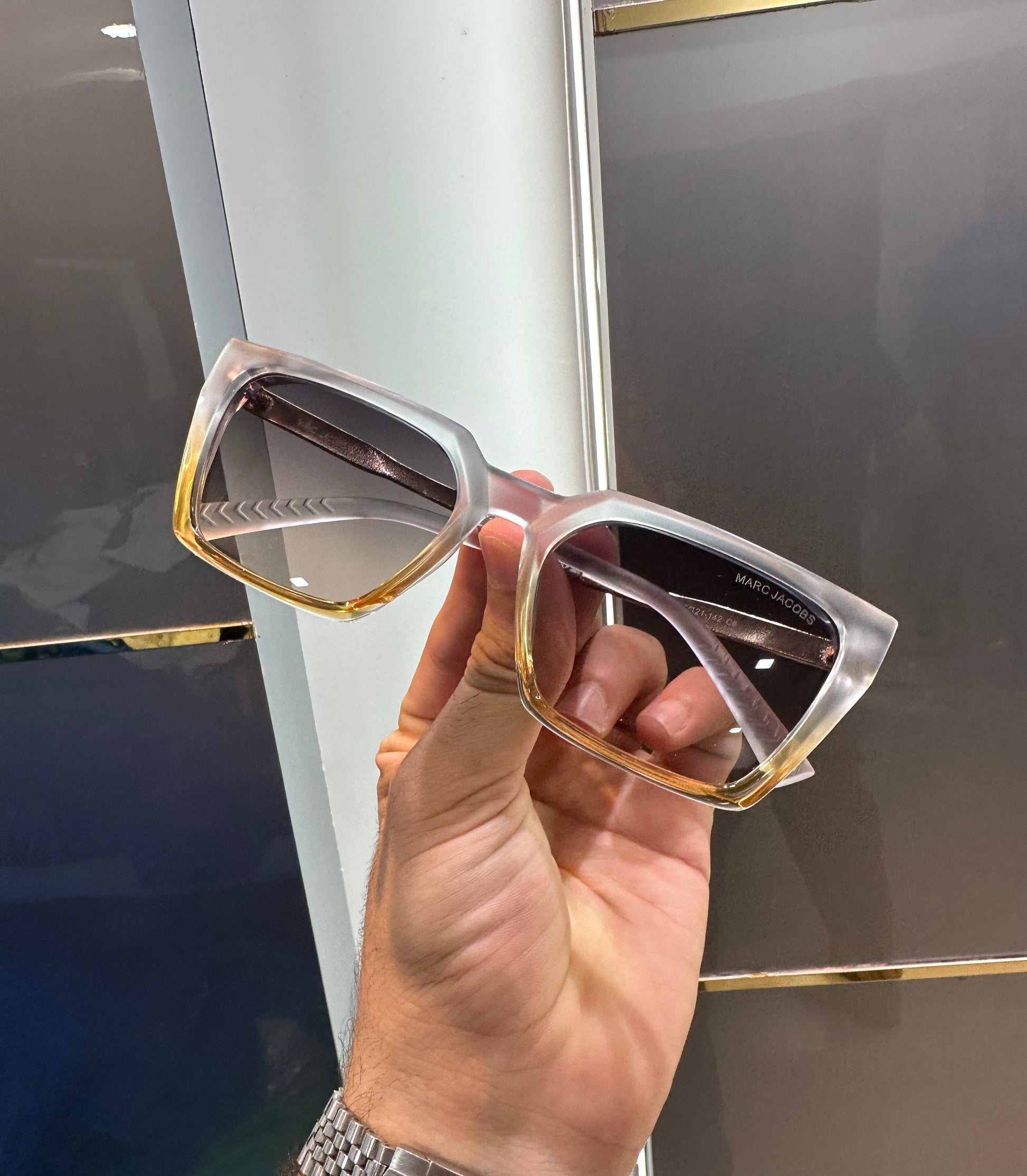MARC JACOB GOLDEN SILVER SUNGLASSES WITH OG BOX Urban Classics Store