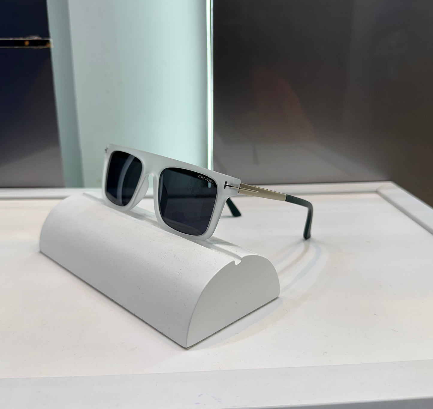 TOM FORD *WHITE* PREMIUM SUNGLASSES LIMITED EDITION WITH OG BOX Urban Classics Store