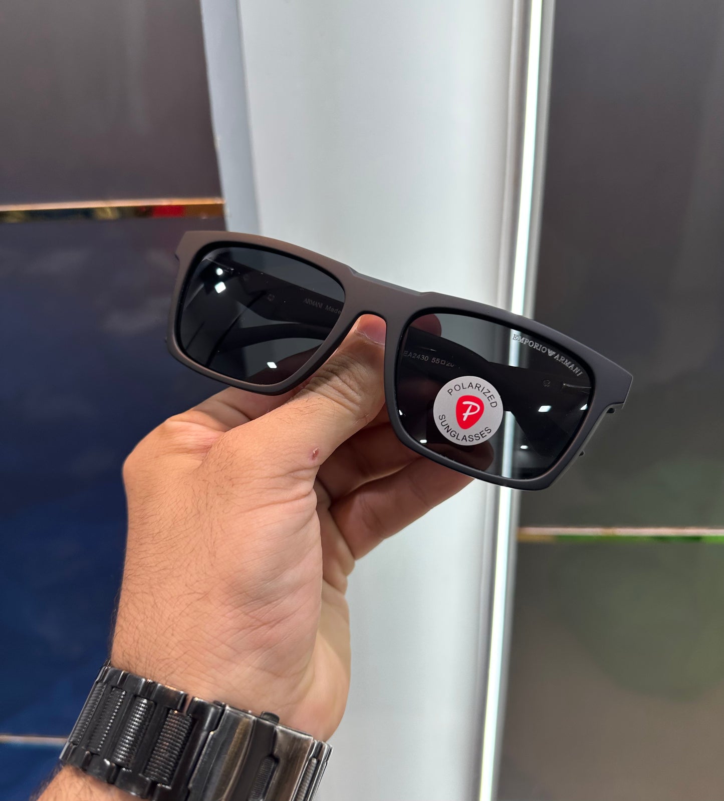 EMPORIO ARMANI BLACK WAYFARER FRAME SUNGLASSES WITH OG BOX Urban Classics Store