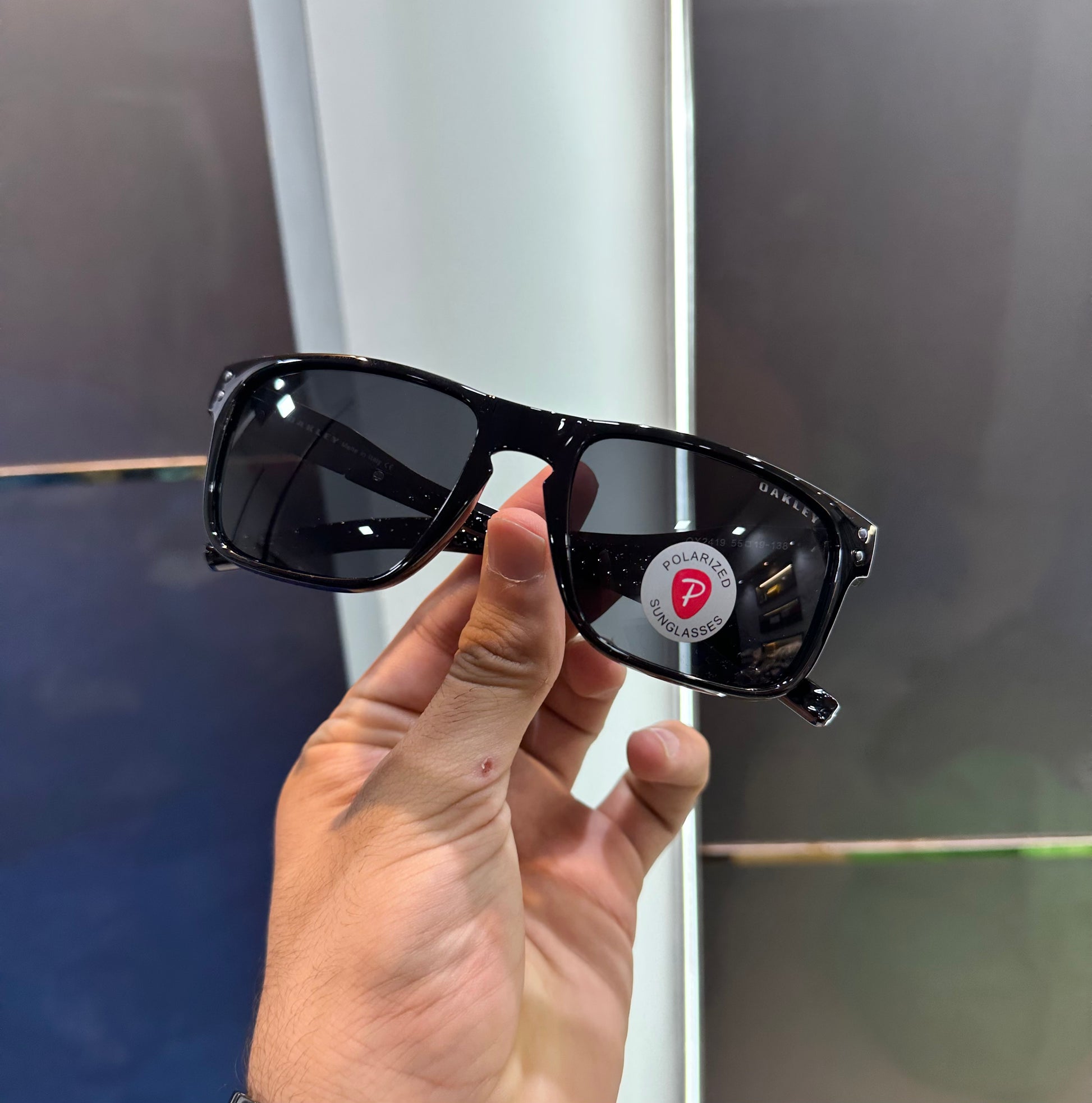 OAKLEY BLACK SQUARE FRAME SUNGLASSES WITH OG BOX Urban Classics Store