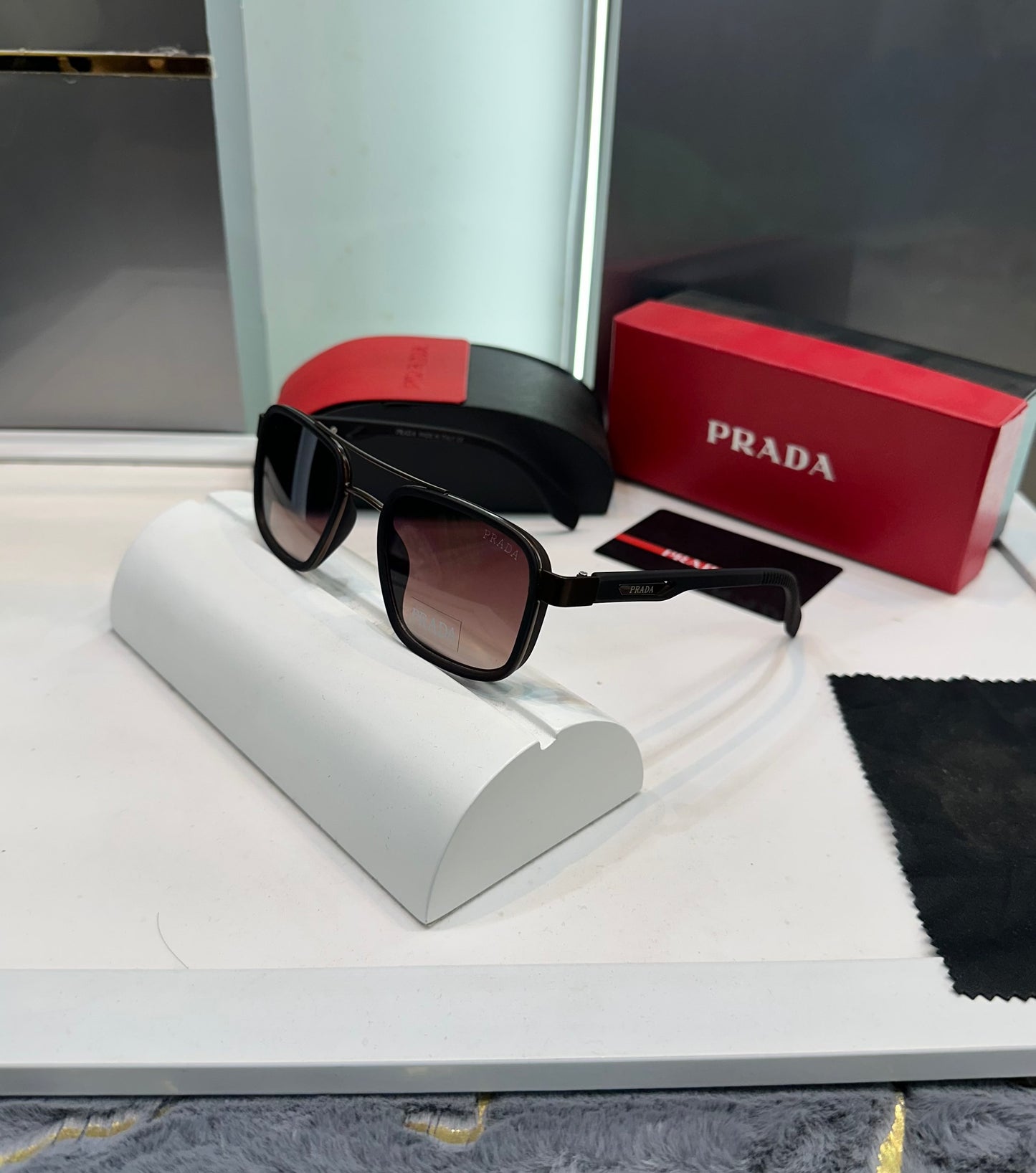PRADA BROWN LUXURY FRAME SUNGLASS WITH OG BOX Urban Classics Store