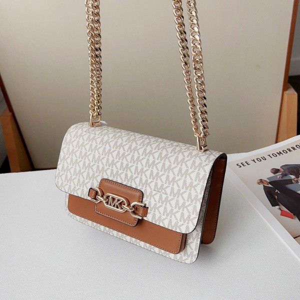 MICHEAL KORS HEATHER SHOLDER BAH WHITE COLOUR WITH OG BOX Urban Classics Store