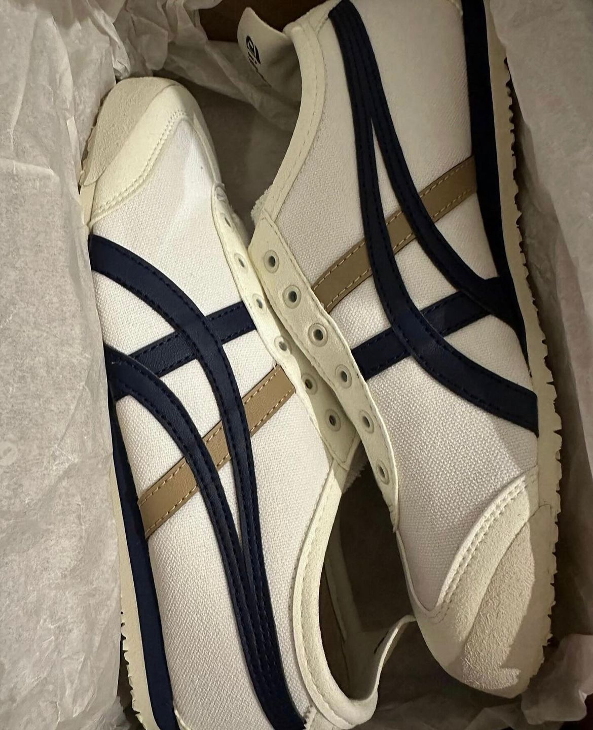 ASICS ONITSUKA TIGER MEXCIO 66  CREAM COLOUR Urban Classics Store