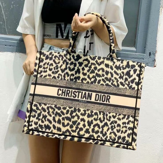 CHRISTIAN DIOR ZIPPER PREMIUMTOTE BAG WITH OG BOX Urban Classics Store