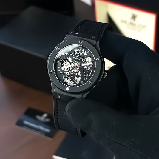 HUBLOT AUTOMATIC FUSION FULL BLACK WITH OG BOX Urban Classics Store