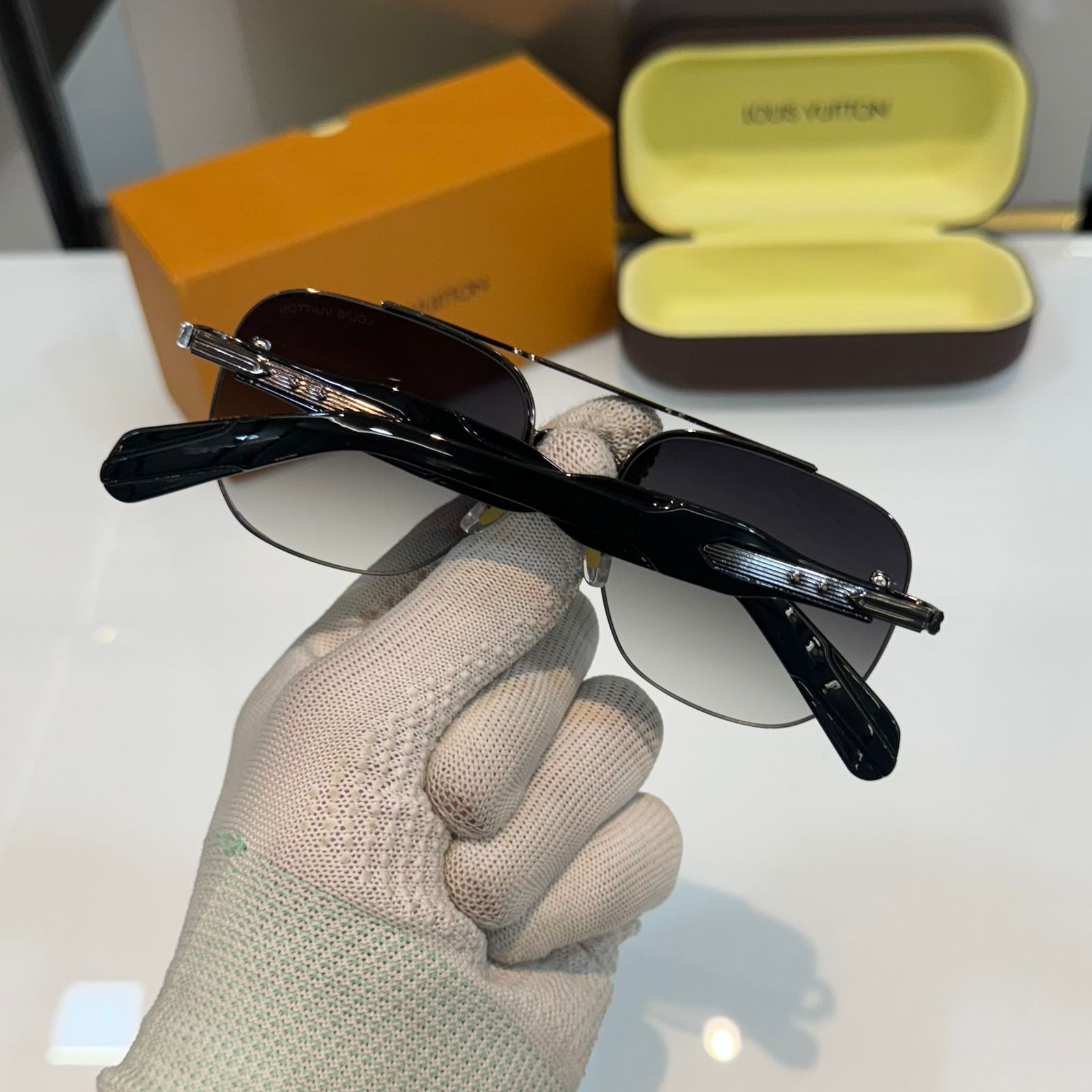 LOUIS VUITTON PREMIUM SUNGLASS WITH OG BOX Urban Classics Store