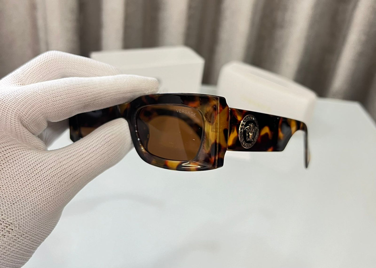 VERSACE TIGER PRINT DESIGNER LUXURY SHADE WITH OG BOX Urban Classics Store