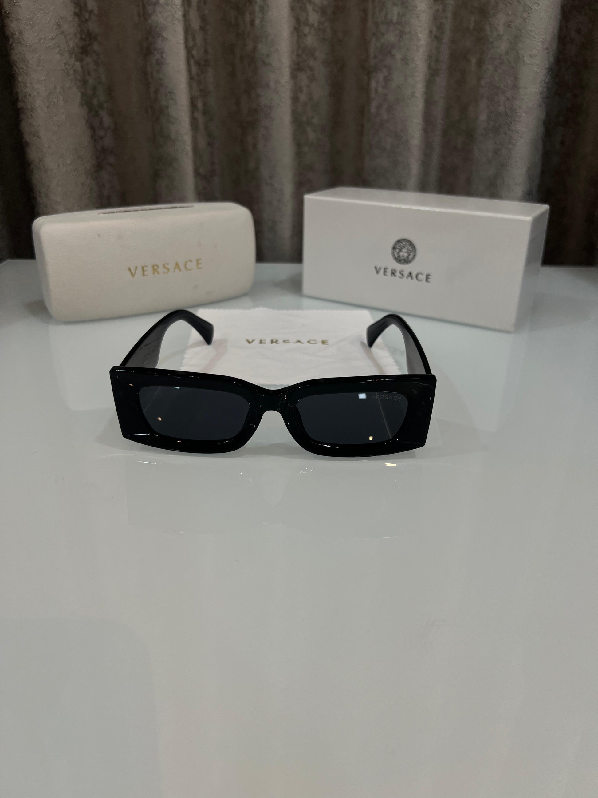 VERSACE DESIGNER BLACK SHADE WITH OG BOX Urban Classics Store