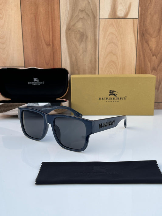 BURBERRY PREMIUM SUNGLASS WAYFERO BLUE BLACK WITH OG KIT Urban Classics Store