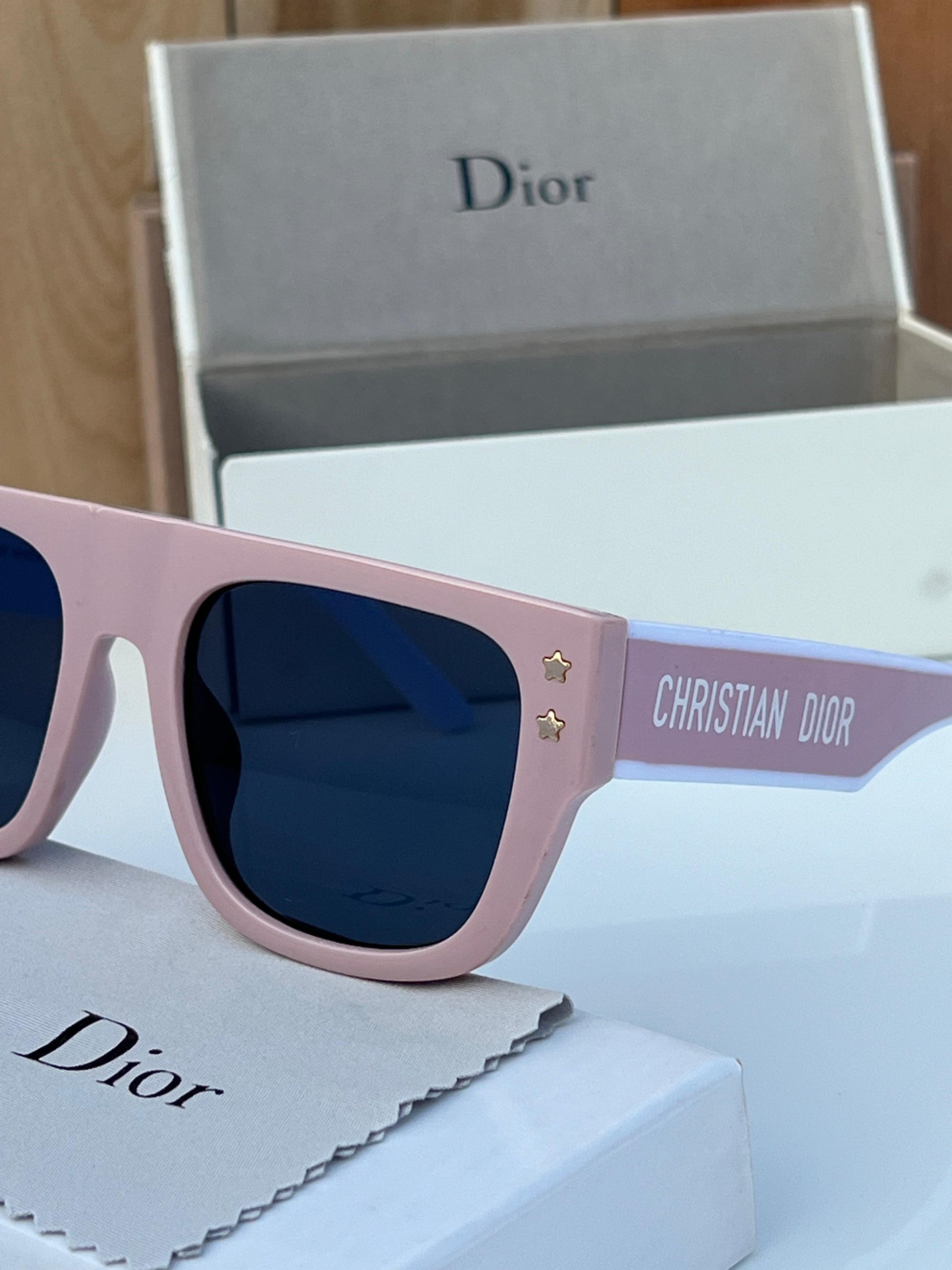 CHRISTIAN DIOR PREMIUM SUNGLASS PINK COLOUR WITH OG KIT Urban Classics Store