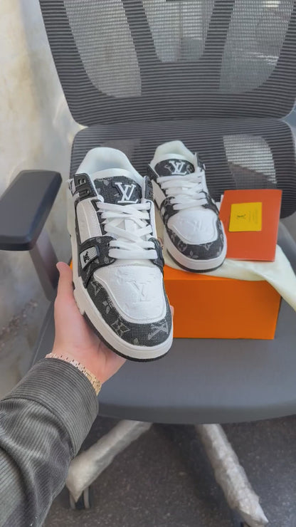 LOUIS VUITTON LV MONOGRAM TRAINER BLACK WHITE UNISEX WITH ACCESSORIES