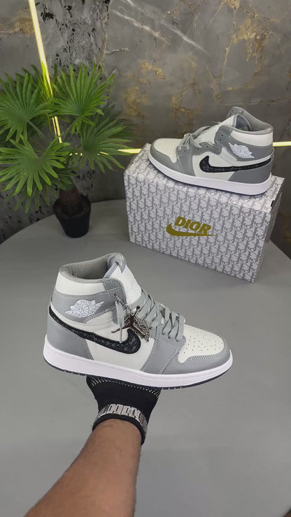 DIOR X AIR JORDAN 1 HIGH WITH OG BOX & PACKING