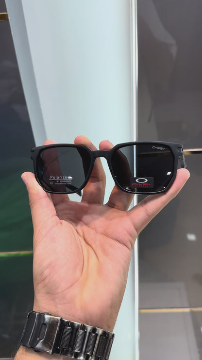 OAKLEY LEGEND BLACK FRAME (BLACK LASHES) SUNGLASSES WITH OG BOX